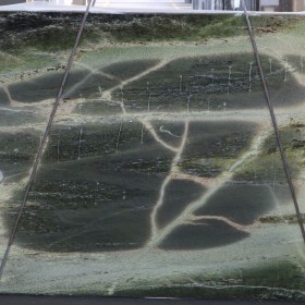 IRISH GREEN  2 cm