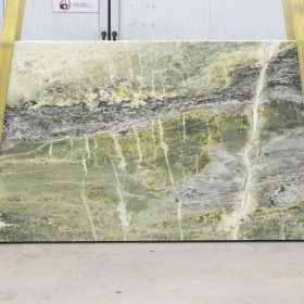 IRISH GREEN  2 cm