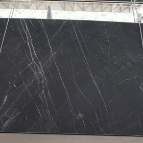 QUARZITE MARQUINA  2 cm