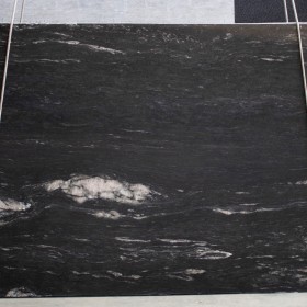 BLACK COSMIC  3 cm