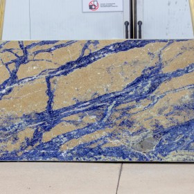 SODALITE BLUE UNIQUE  2 cm
