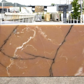 ONICE APRICOT  2 cm