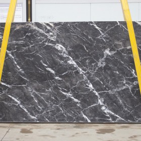 GRIGIO CARNICO  2 cm