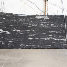 BLACK COSMIC  2 cm
