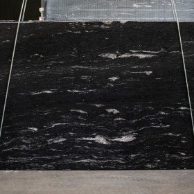 BLACK COSMIC  3 cm