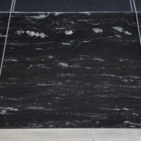 BLACK COSMIC  3 cm
