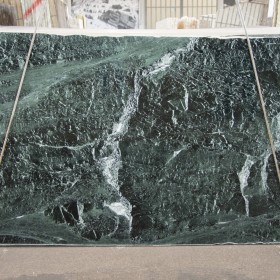 VERDE TINOS  2 cm