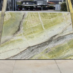 IRISH GREEN  2 cm