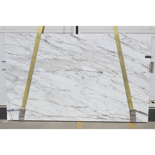 CALACATTA CARRARA