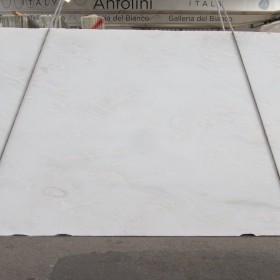 MYSTERY WHITE 
