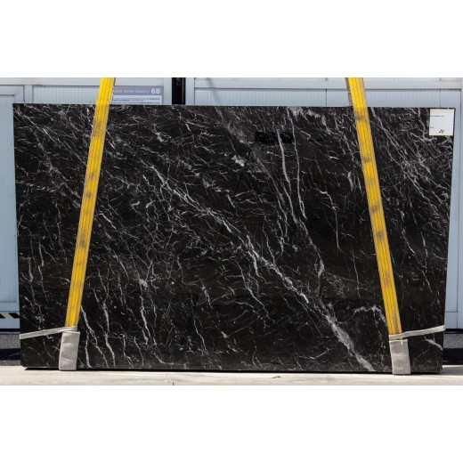 NERO MARQUINA