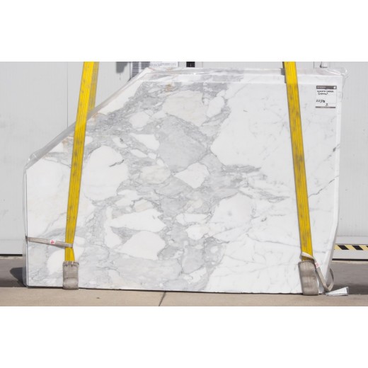 CALACATTA CARRARA